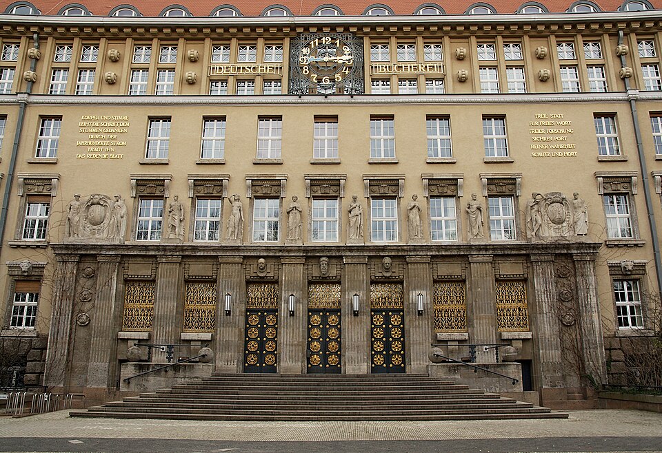 Eingang Deutsche Nationalbibliothek Leipzig