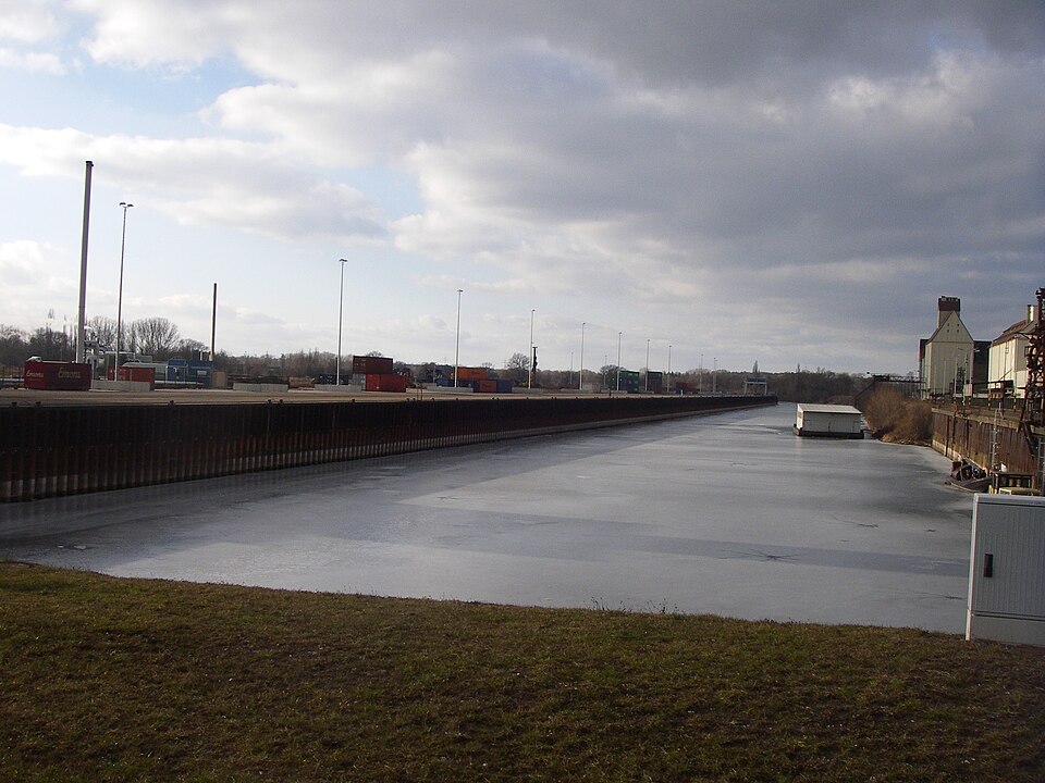 Hafenbecken im Winter, Halle (Saale) 02