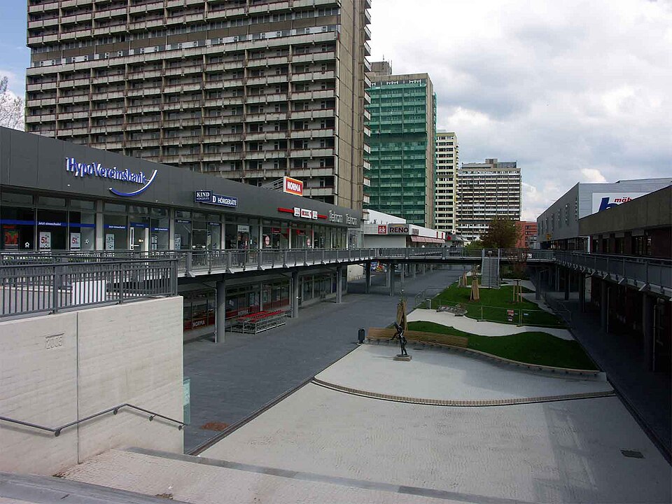 Halle (Saale): Halle-Neustadt-Passage
