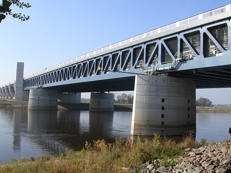 Magdeburg: Trogbruecke-Mittellandkanal-Elbe