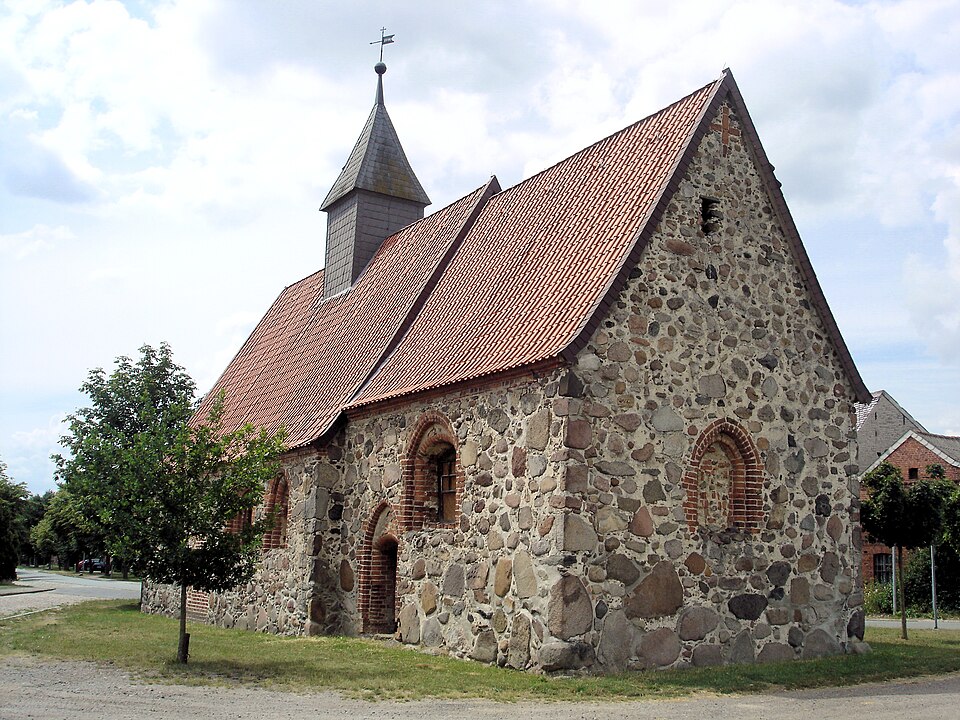 Salzwedel: Stappenbeck Klauskirche2