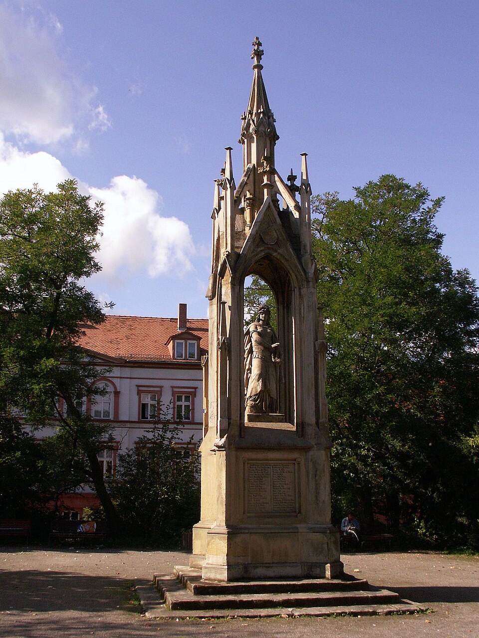 Naumburg (Saale): Naumburg an der Saale nahe Wenzelsring Ehrenmal für Gefallene Feldzug