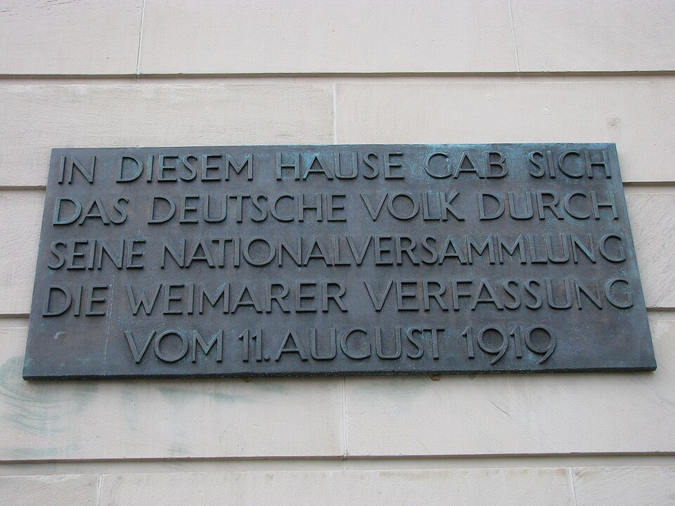 Gedenktafel zur Weimarer Nationalversammlung