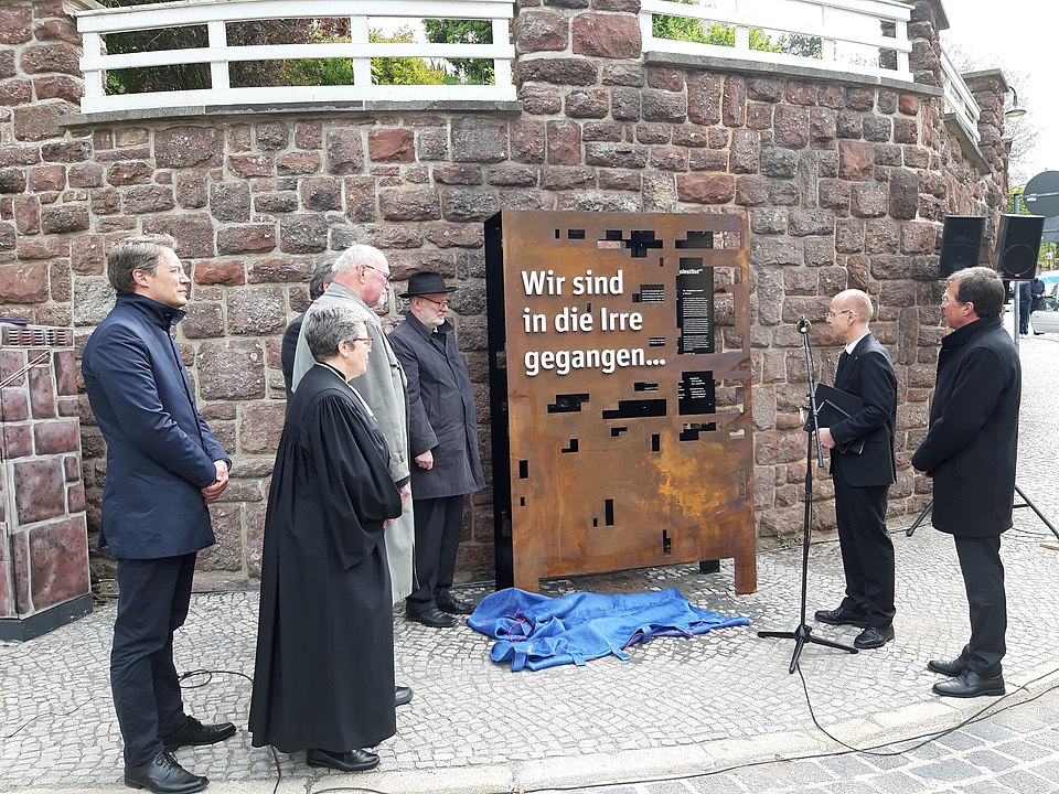 Eisenach: Enthüllung Mahnmal zum 'Entjudungsinstitut'